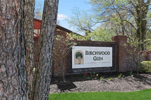 Photo of 7 Glen Hollow Drive #B45, Holtsville, NY 11742 (MLS # 855386) Photo of 7 Glen Hollow Drive #B45, Holtsville, NY 11742 (MLS # 855386)