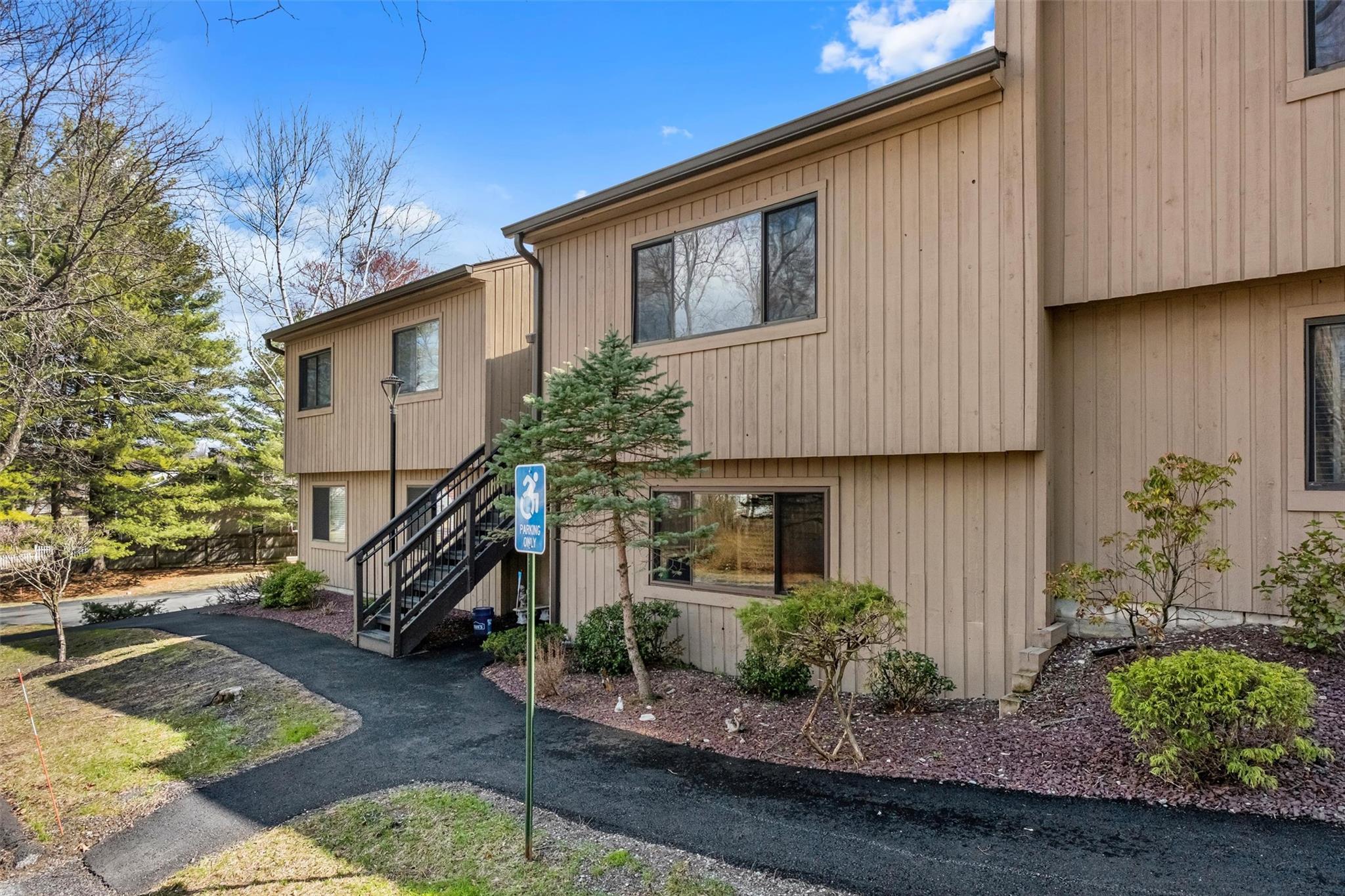 3904 Wild Berry Court, Poughkeepsie, New York image 3