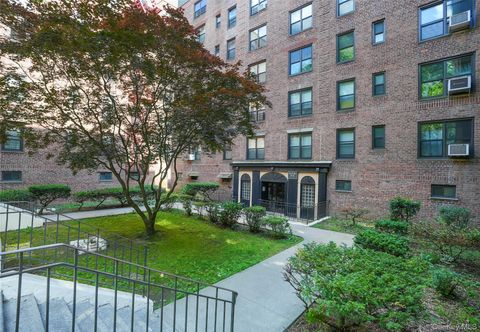 83-85 Woodhaven Boulevard 3M Woodhaven NY 11421