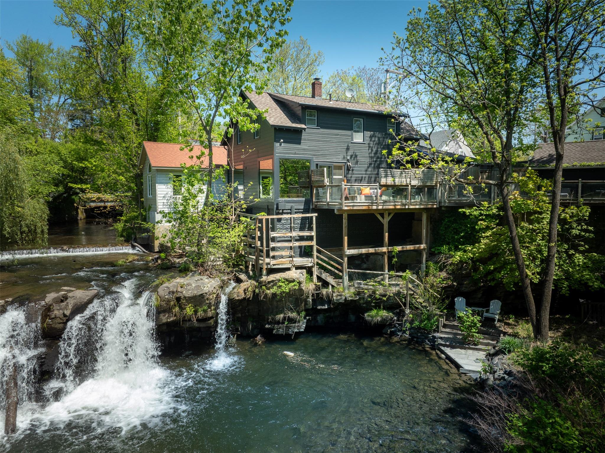 8 Tannery Brook Road