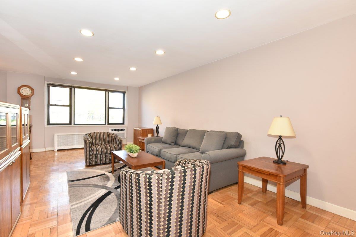 4 Birchwood Court 1N