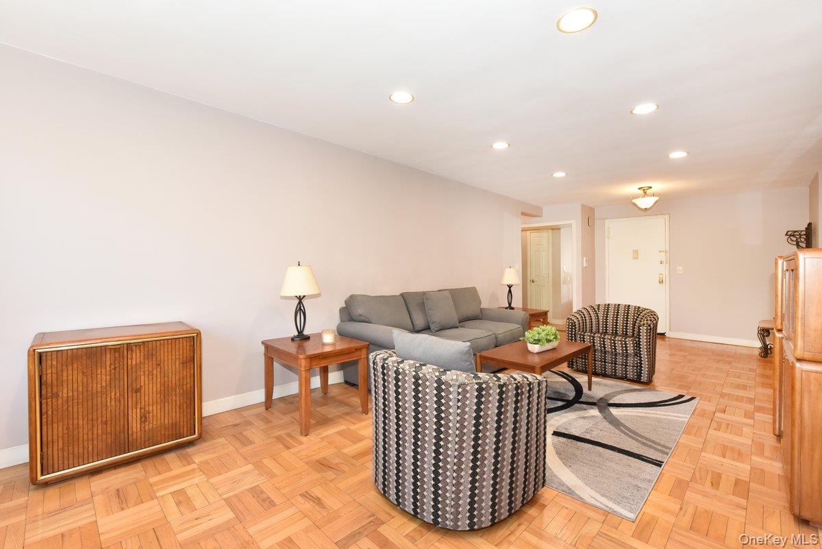 4 Birchwood Court 1N