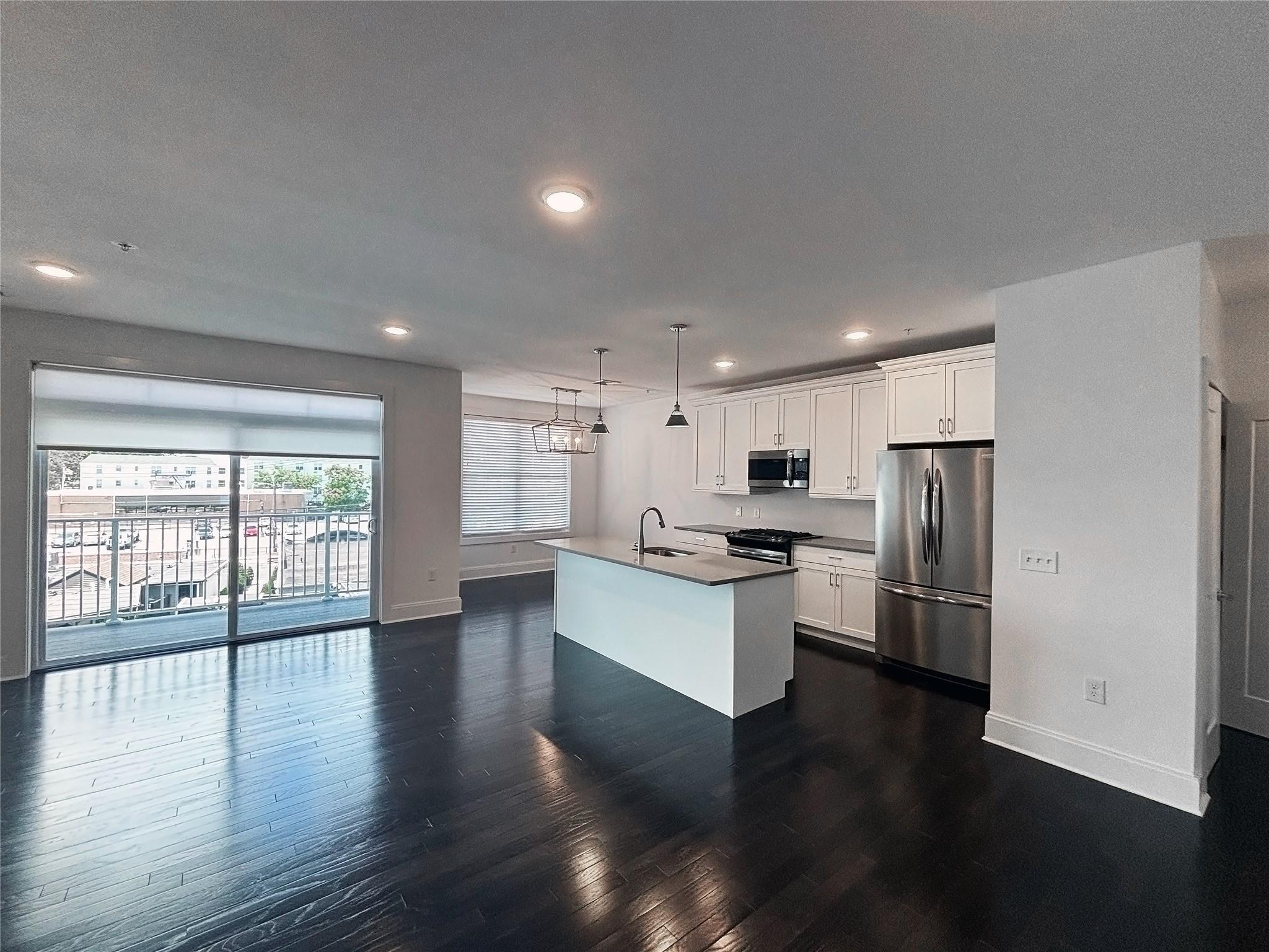 526 Marina Pointe Drive 526