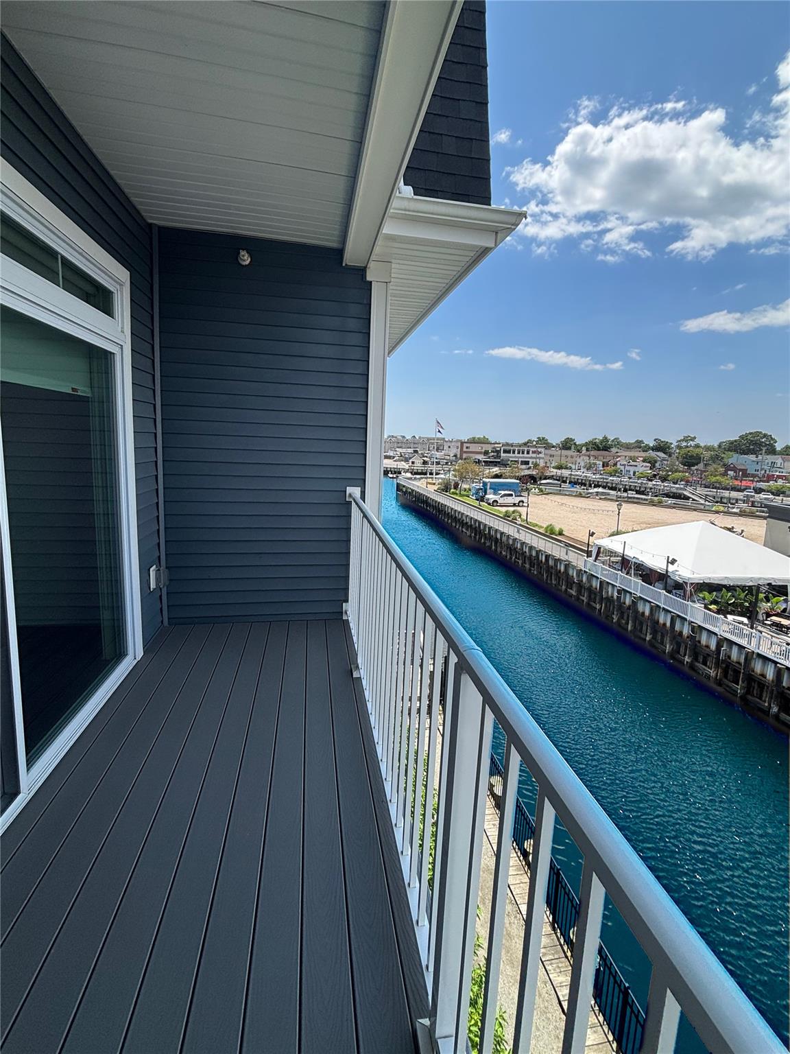 526 Marina Pointe Drive 526
