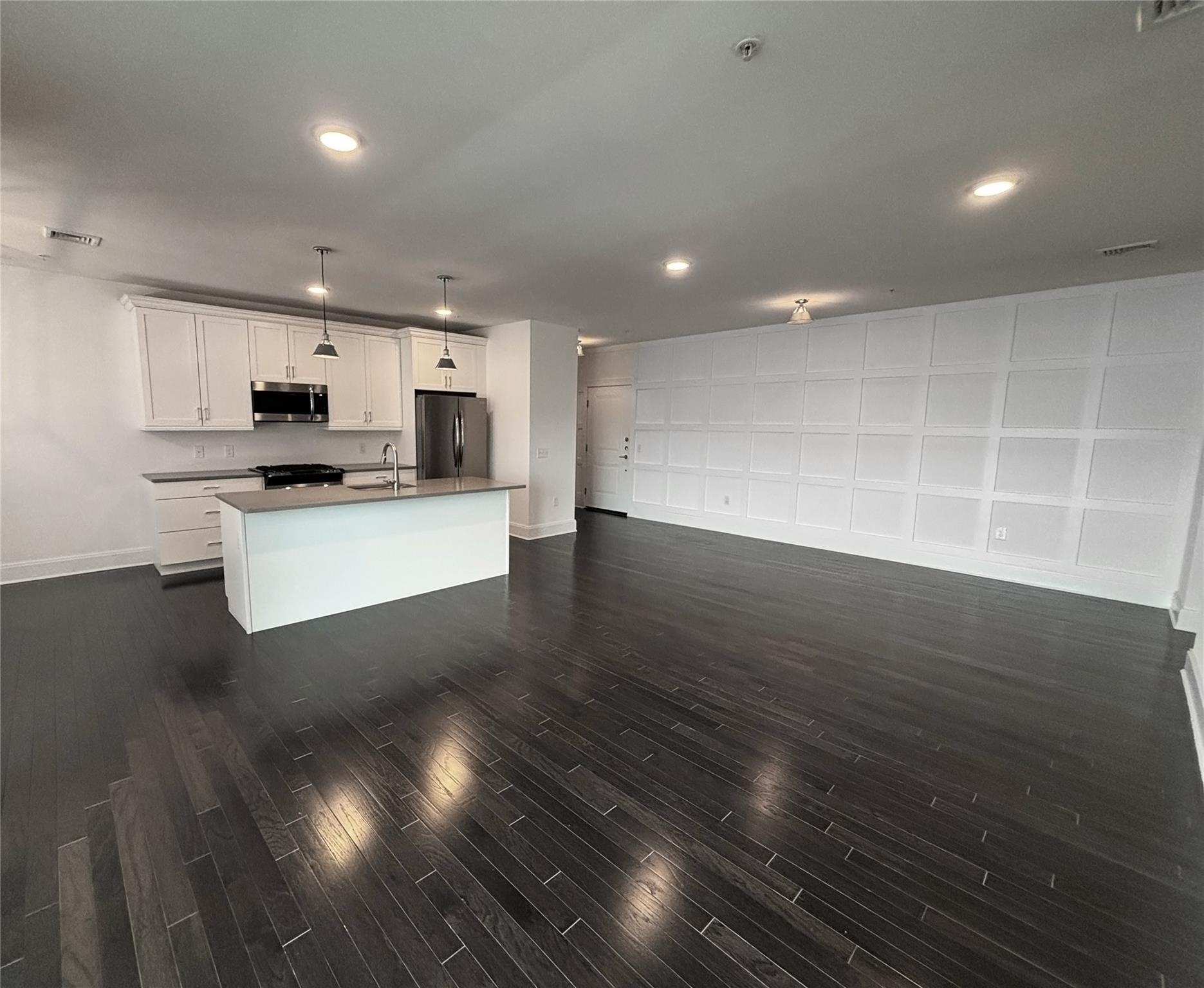 526 Marina Pointe Drive 526