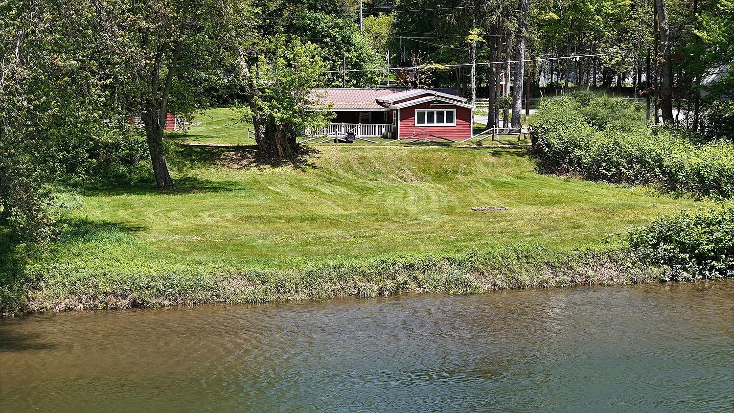 10 Ferry Street, Long Eddy, New York image 1