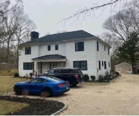 67 Squiretown Road Hampton Bays NY 11946