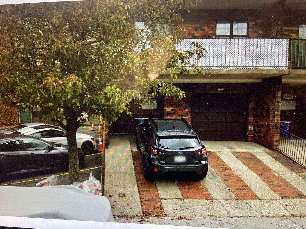 Photo of 68-01 242nd Street #29E, Douglaston, NY 11362 (MLS # 1063495)