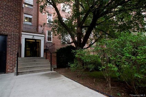 Homes For Sale - 39-40 52nd Street #2E<br/> Woodside, NY 11377