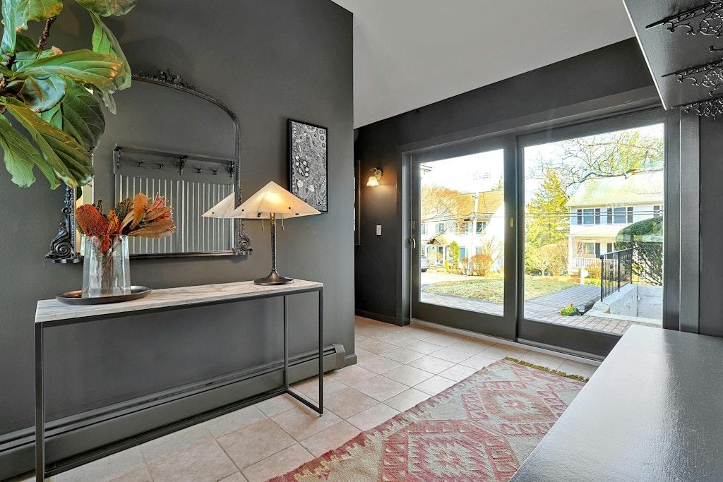 39 Eiler Lane, Irvington, New York image 2