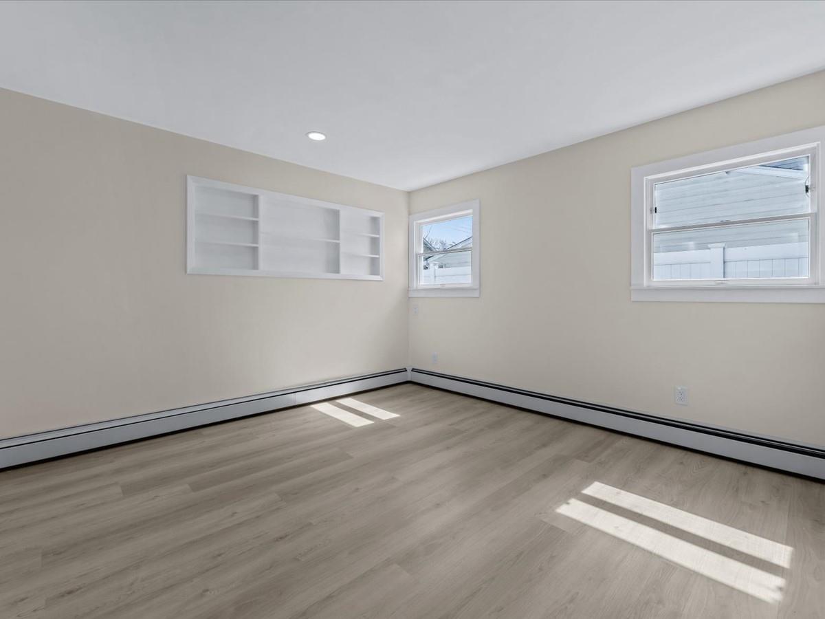 25 Lotus Lane, Westbury, New York image 13