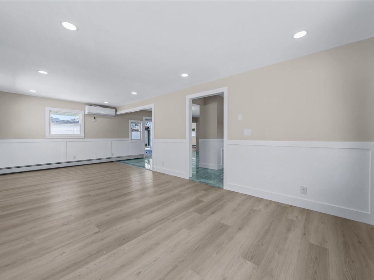 25 Lotus Lane, Westbury, New York image 7