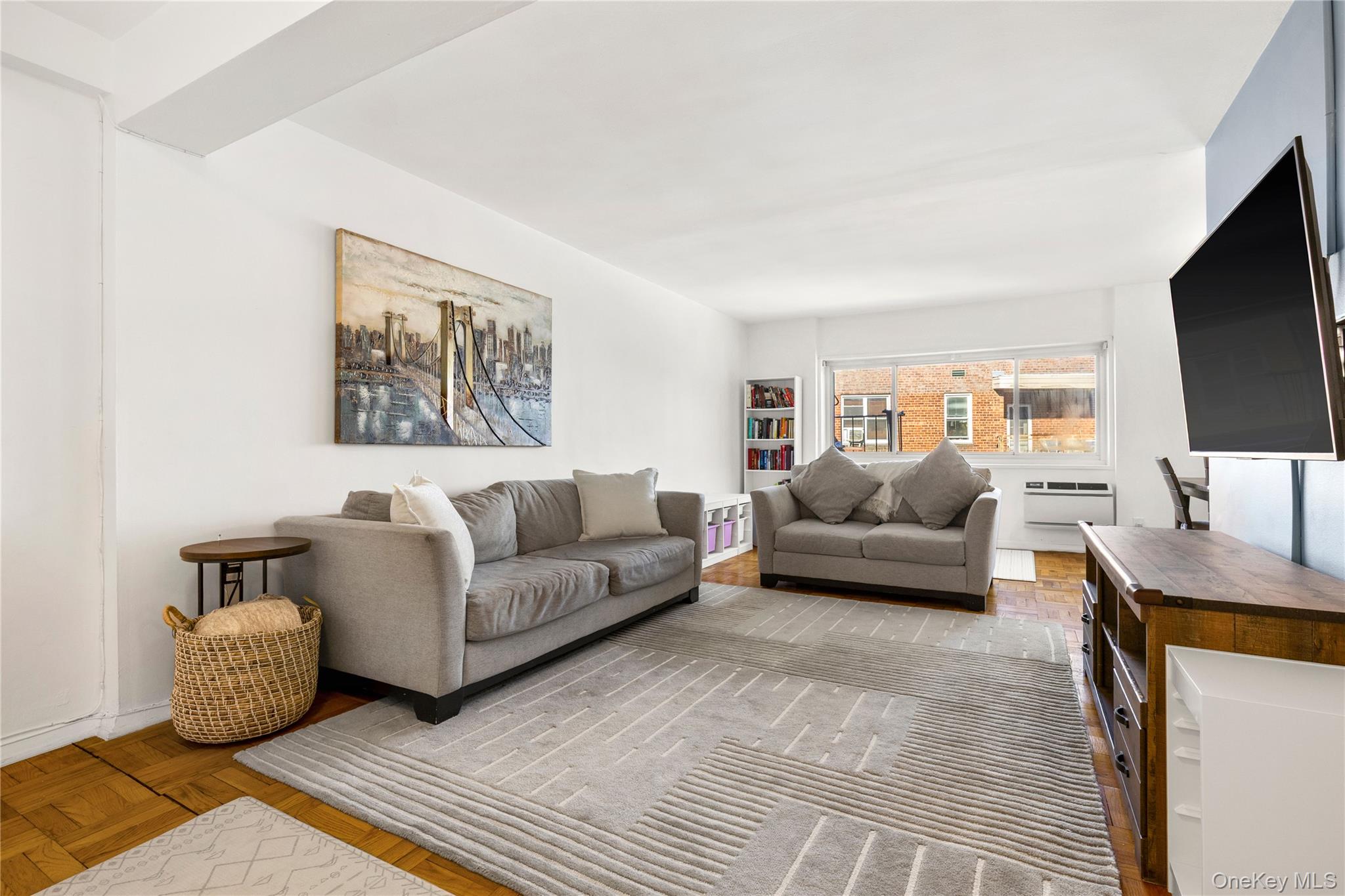 45 E Hartsdale Avenue 6L