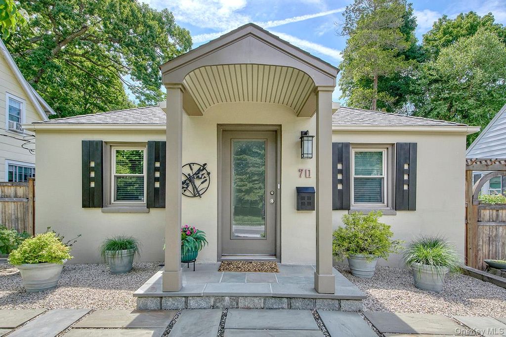 Photo of 70 Lexington Drive, Croton-on-Hudson, NY 10520 (MLS # 1014253)