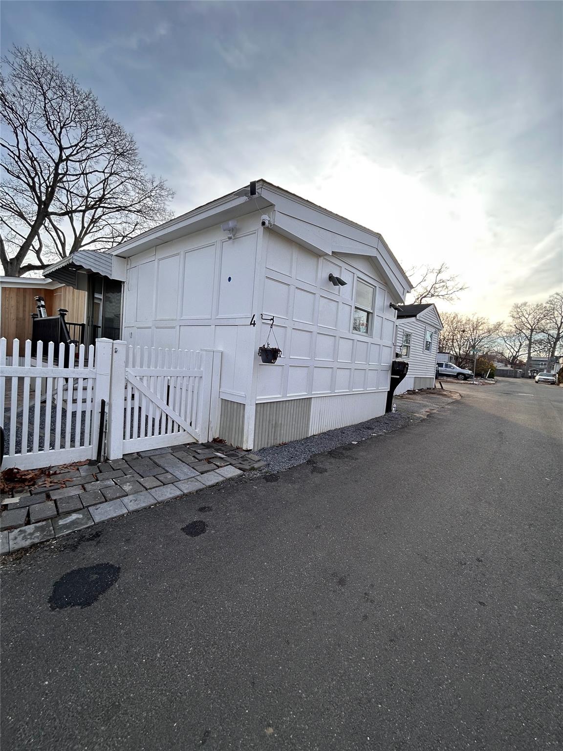 4 Birch Avenue, Bay Shore, New York image 30