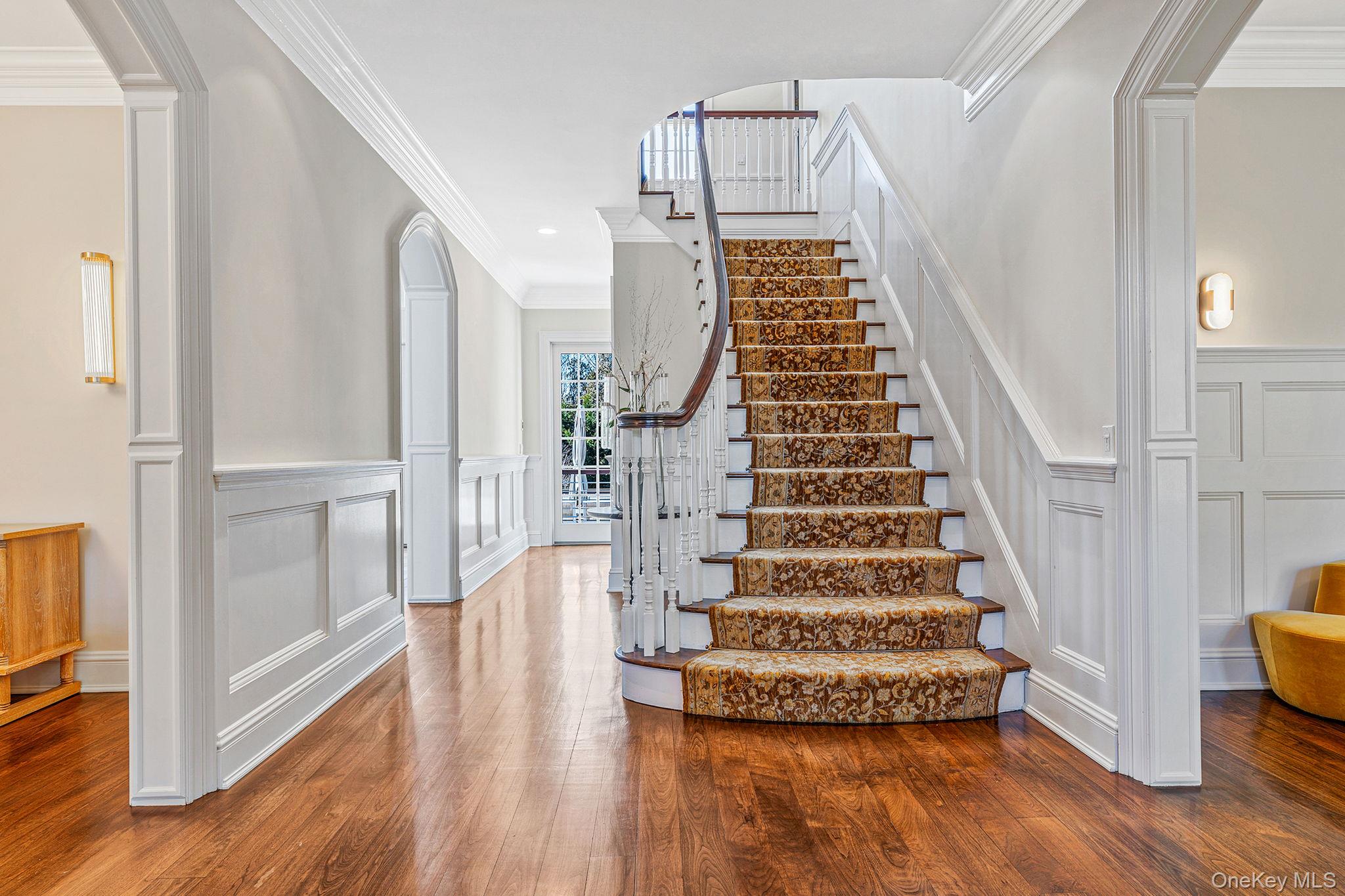 9 Vanderbilt Parkway