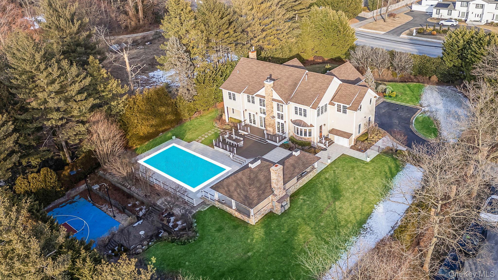 9 Vanderbilt Parkway