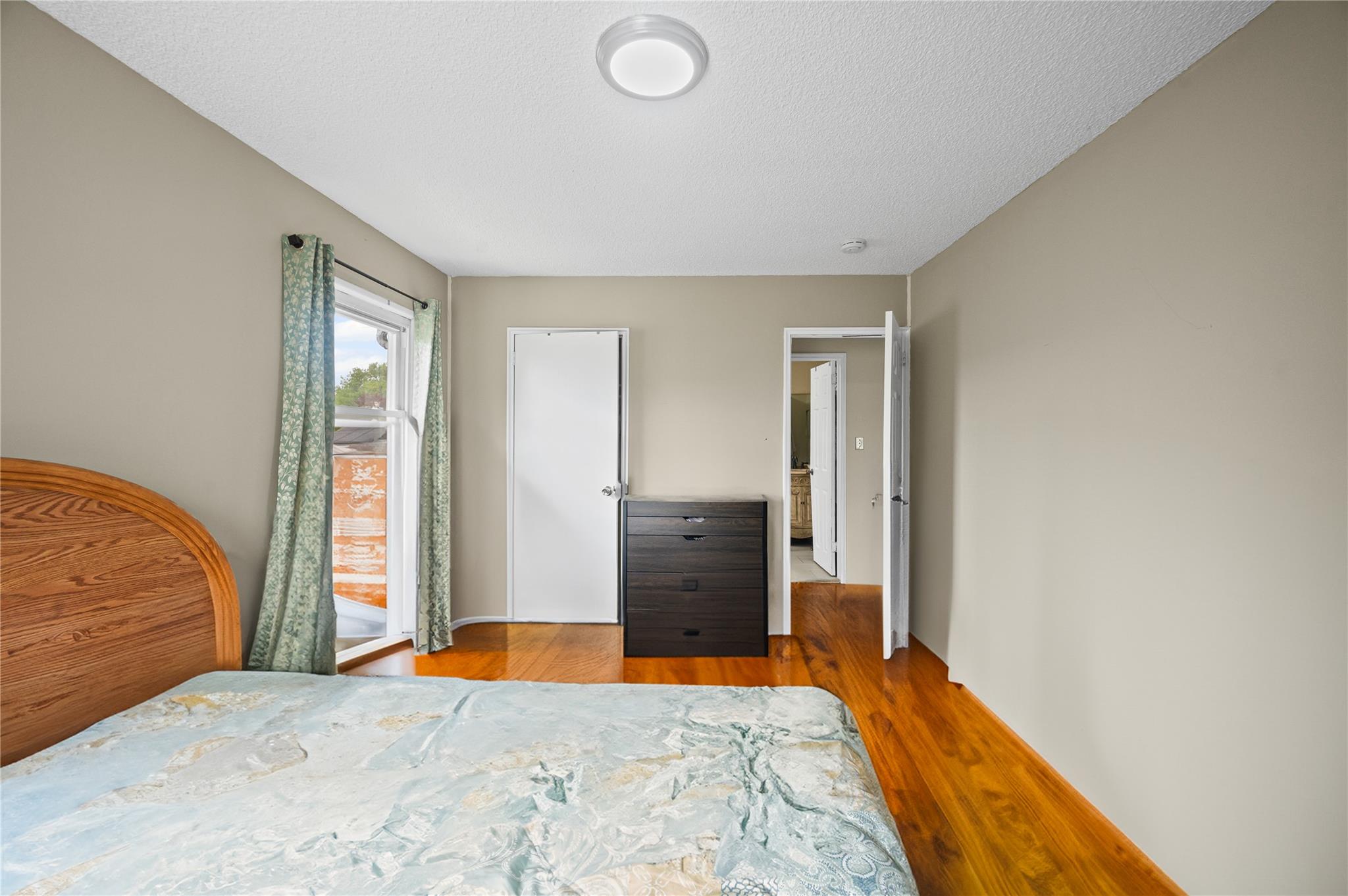 211 Cantiague Rock Road, Westbury, New York image 12