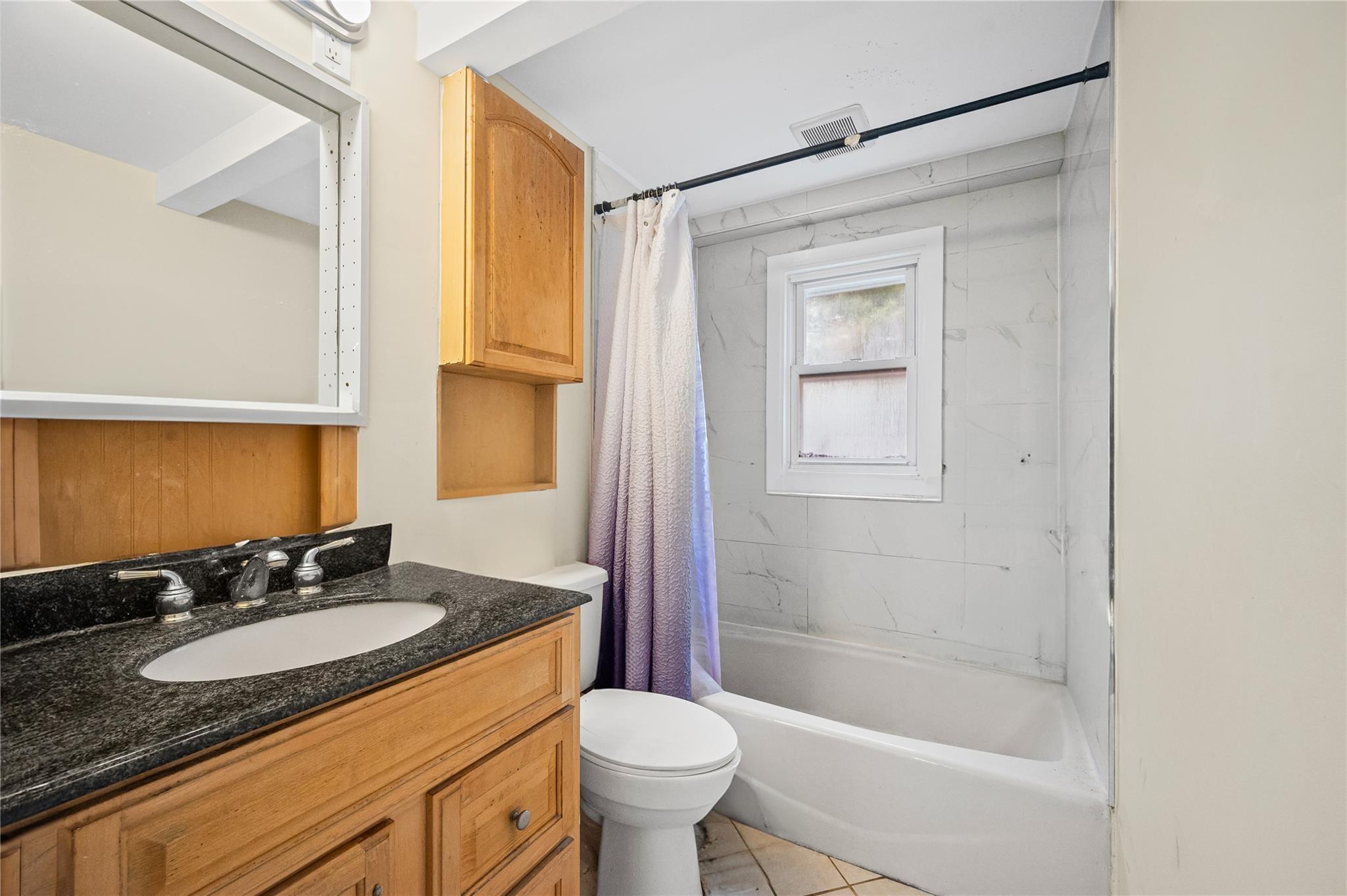211 Cantiague Rock Road, Westbury, New York image 23