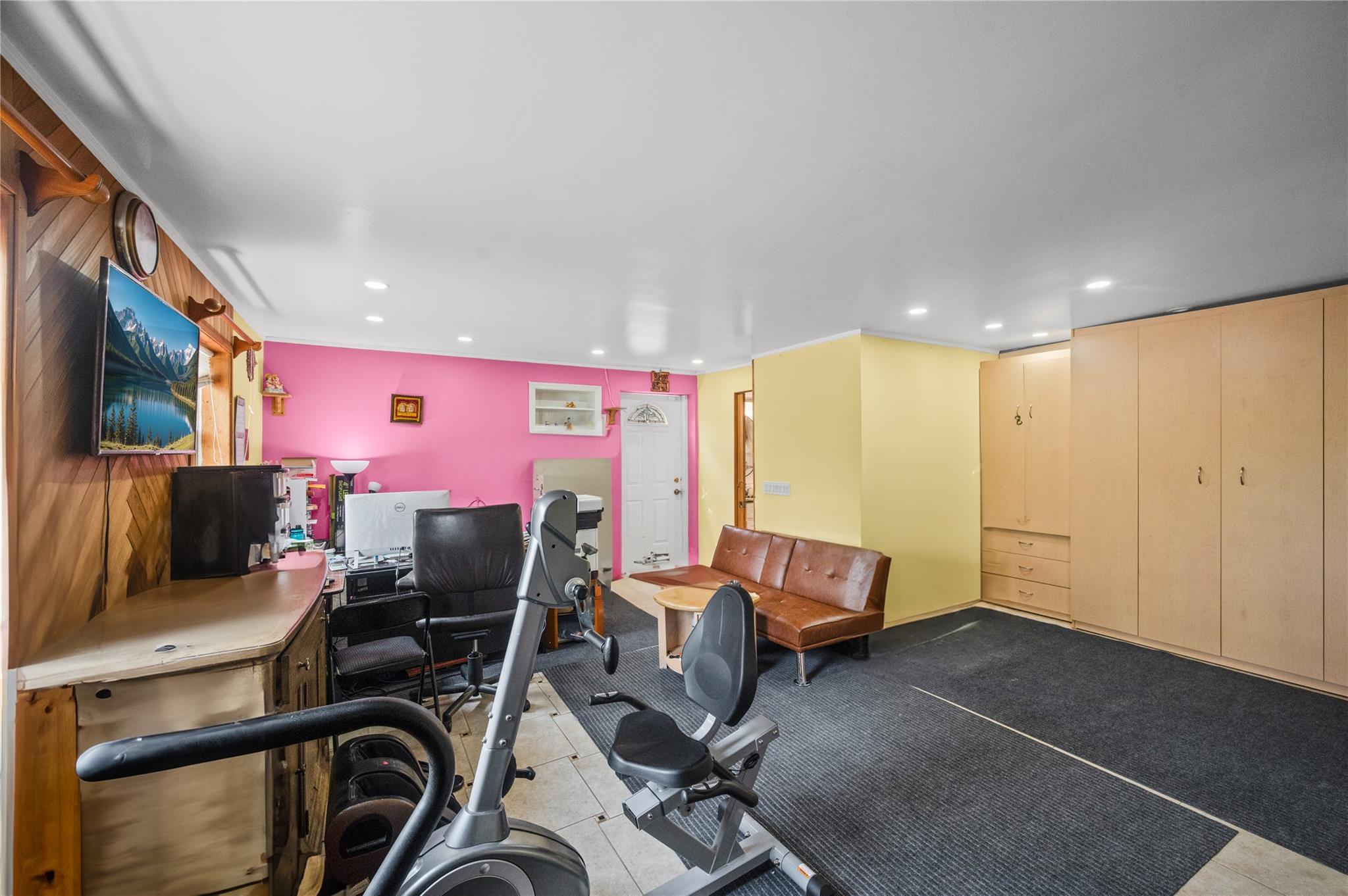 211 Cantiague Rock Road, Westbury, New York image 18