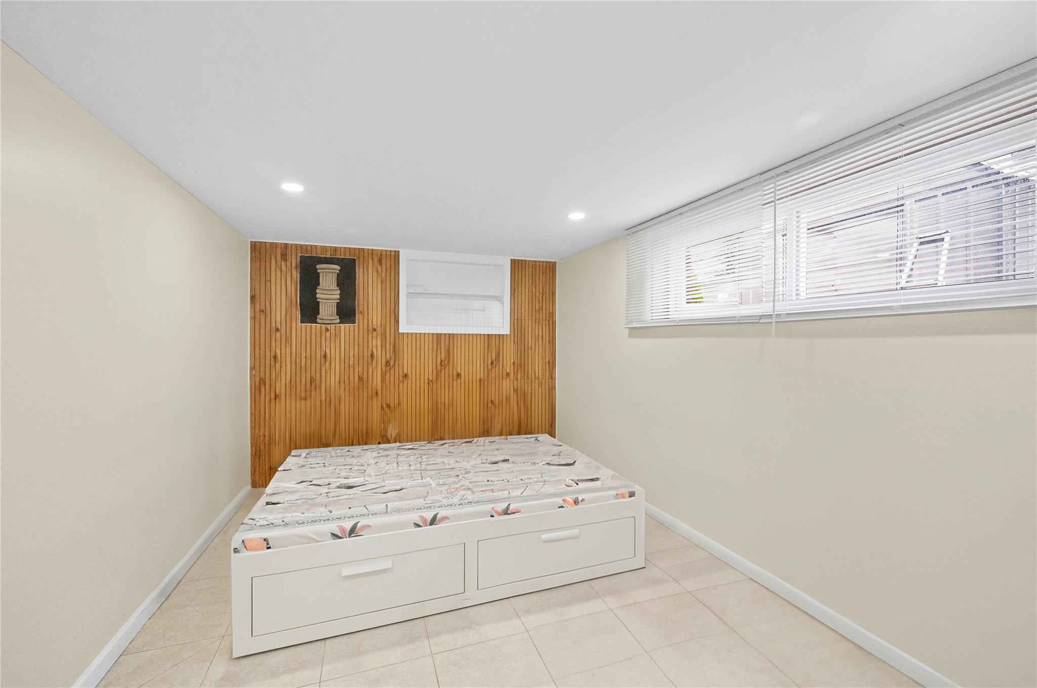 211 Cantiague Rock Road, Westbury, New York image 20