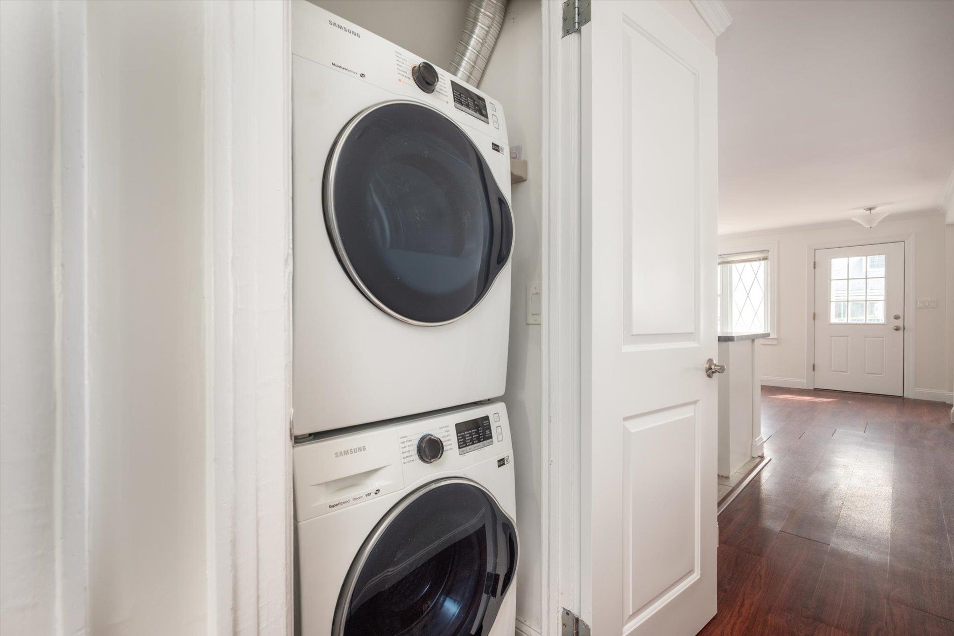 Long Beach, New York 11561, United States, 7 Bedrooms Bedrooms, ,3 BathroomsBathrooms,Residential,Pending,124085