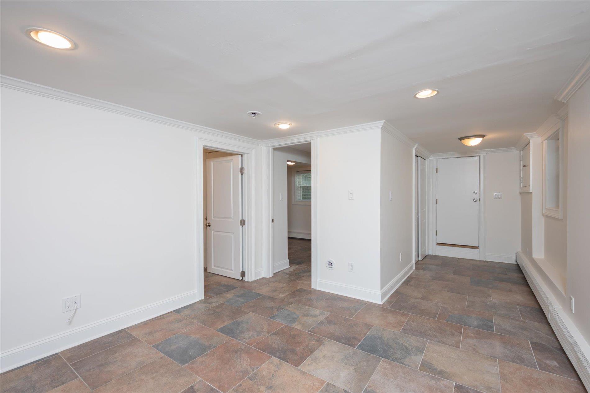 Long Beach, New York 11561, United States, 7 Bedrooms Bedrooms, ,3 BathroomsBathrooms,Residential,Pending,124085