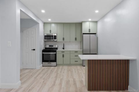 Photo of 37-26 87th Street #6C, Jackson Heights, NY 11372 (MLS # 935481)