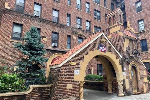 Photo of 37-21 80th Street #2I, Jackson Heights, NY 11372 (MLS # 1047063)