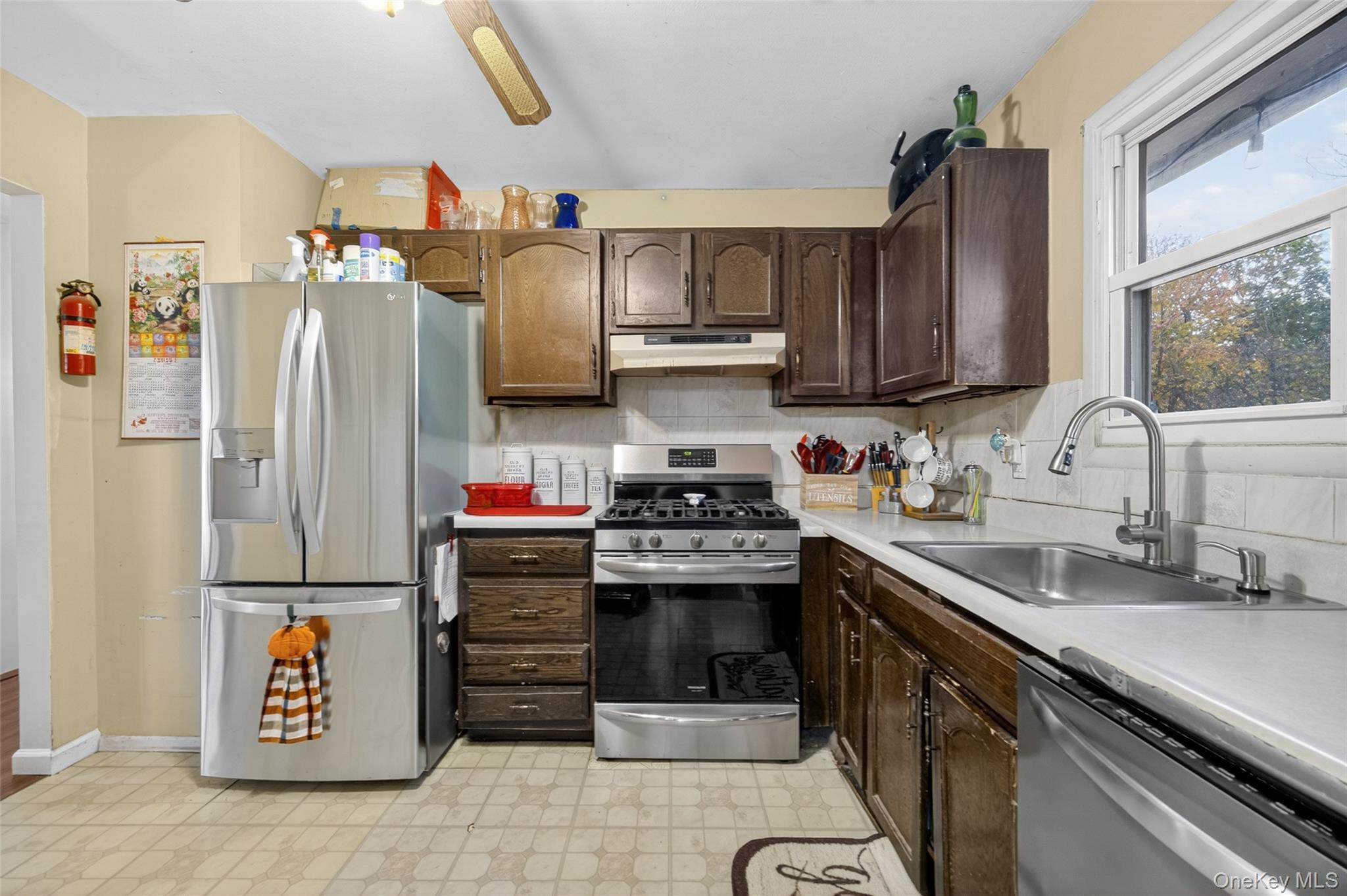 Poughkeepsie, New York 12603, United States, 4 Bedrooms Bedrooms, ,2 BathroomsBathrooms,Residential,Active,234024