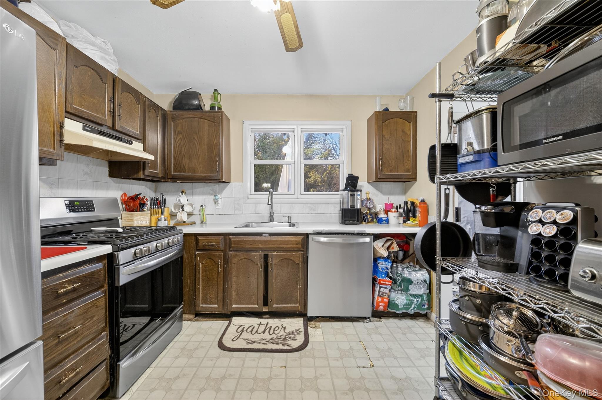 Poughkeepsie, New York 12603, United States, 4 Bedrooms Bedrooms, ,2 BathroomsBathrooms,Residential,Active,234024