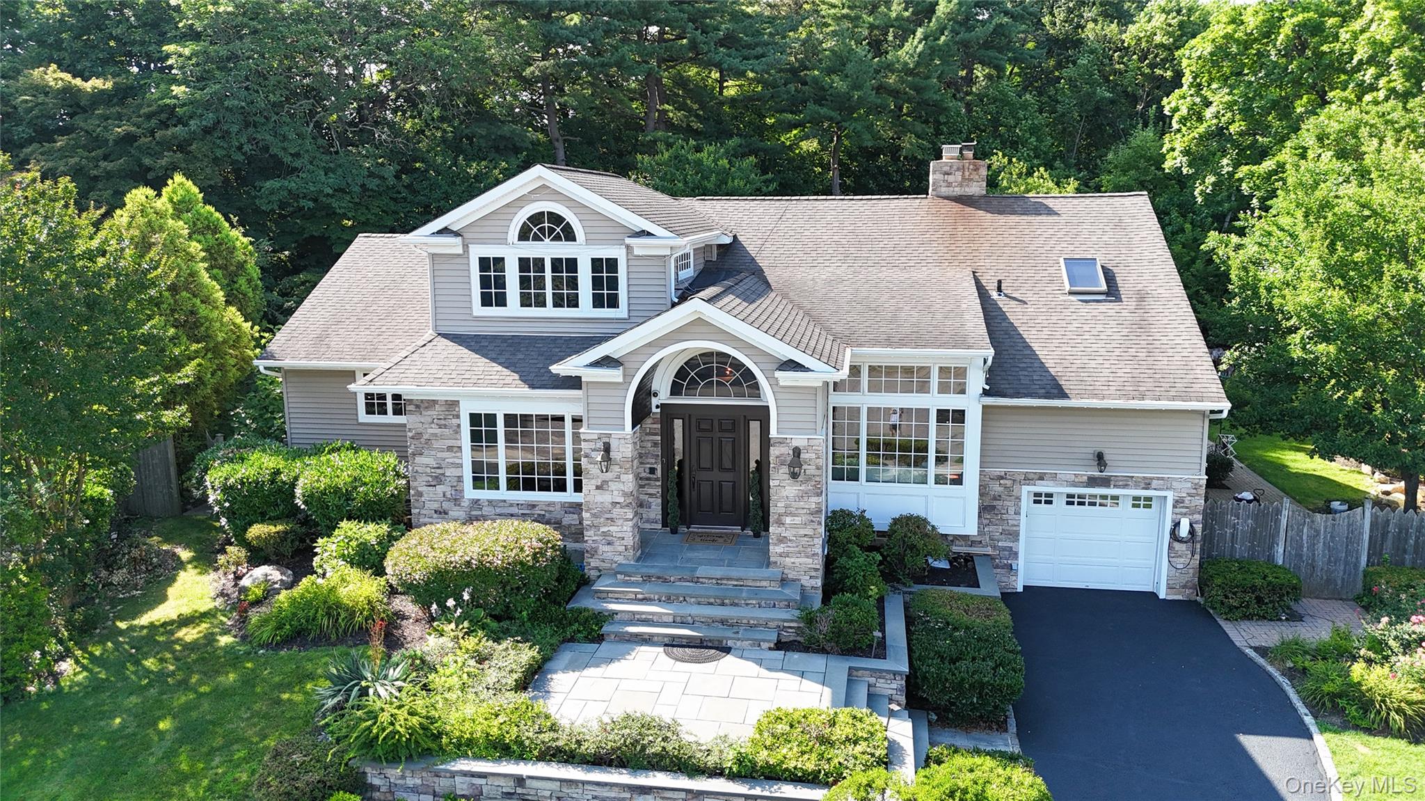10 Hazelwood Court