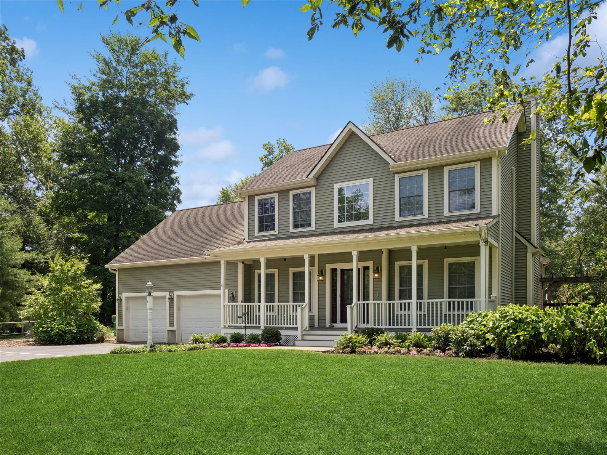 10 Lilac Lane