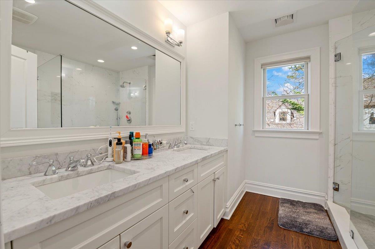 3 Barberry Lane, Sea Cliff, New York image 14