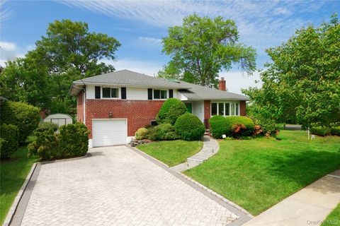 Homes For Sale - 354 Terrace Avenue<br/> Nassau County, Garden City, NY 11530