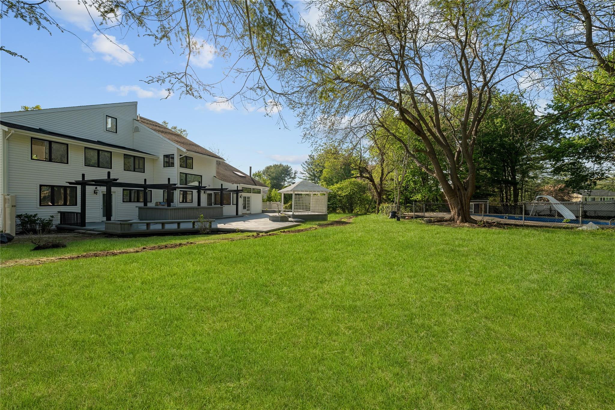6 Blue Sky Court, Huntington, New York image 26