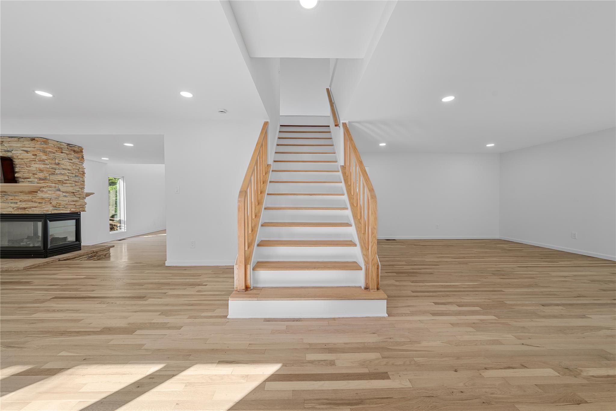 6 Blue Sky Court, Huntington, New York image 10