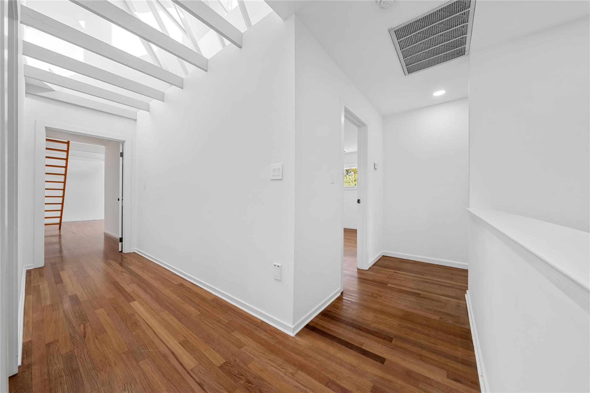6 Blue Sky Court, Huntington, New York image 12
