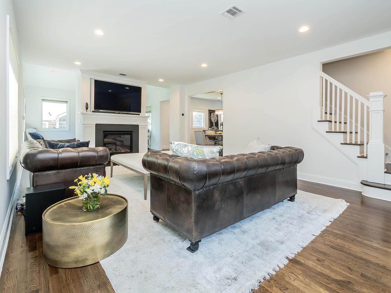 33 Mora Court