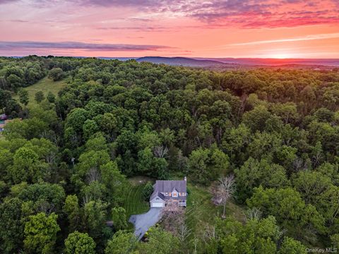 Homes For Sale - 36 Clear View Lane<br/> Warwick, NY 10990