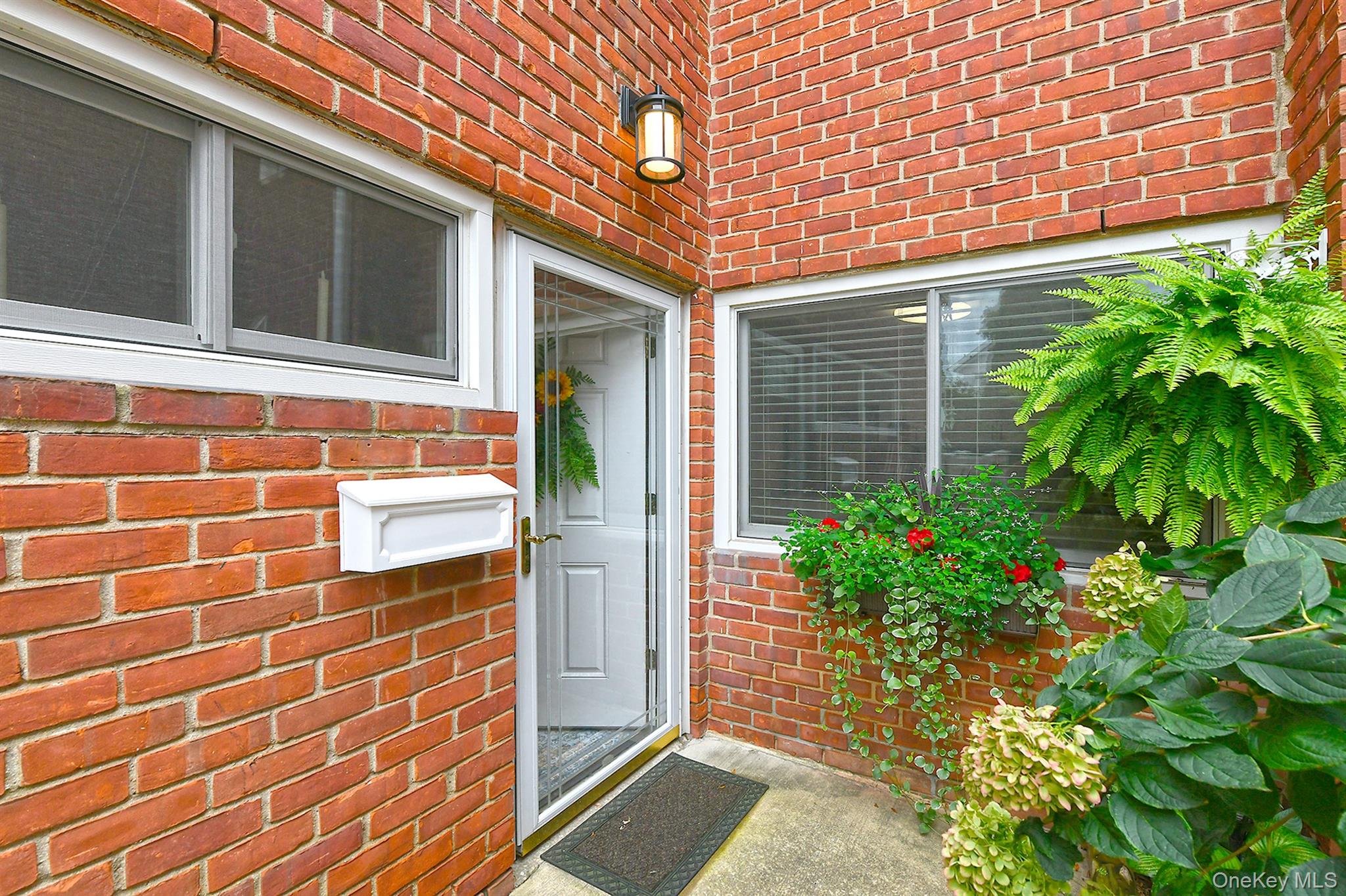 745 Conklin Street 18
