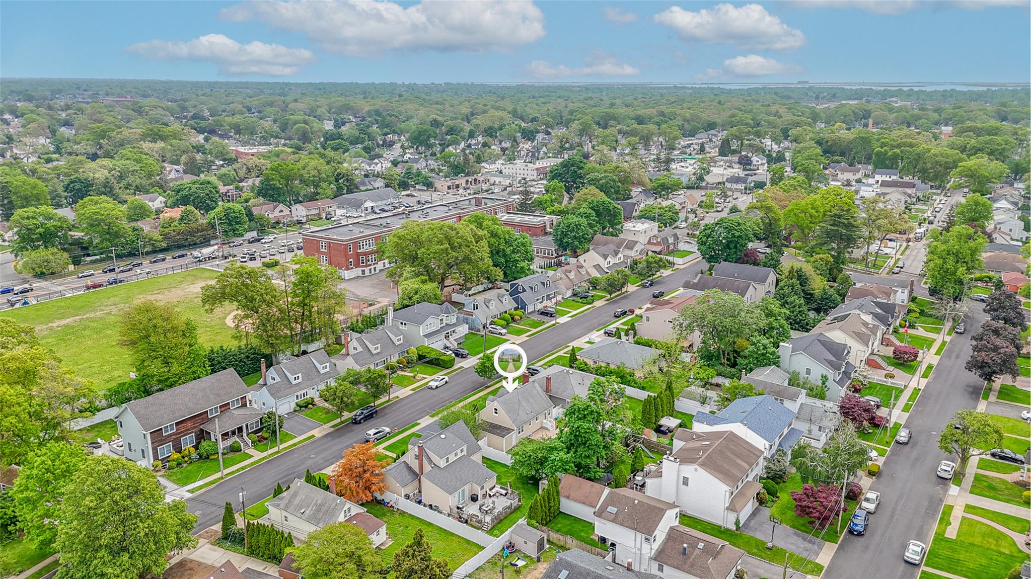 1652 Baker Avenue, Merrick, New York image 23