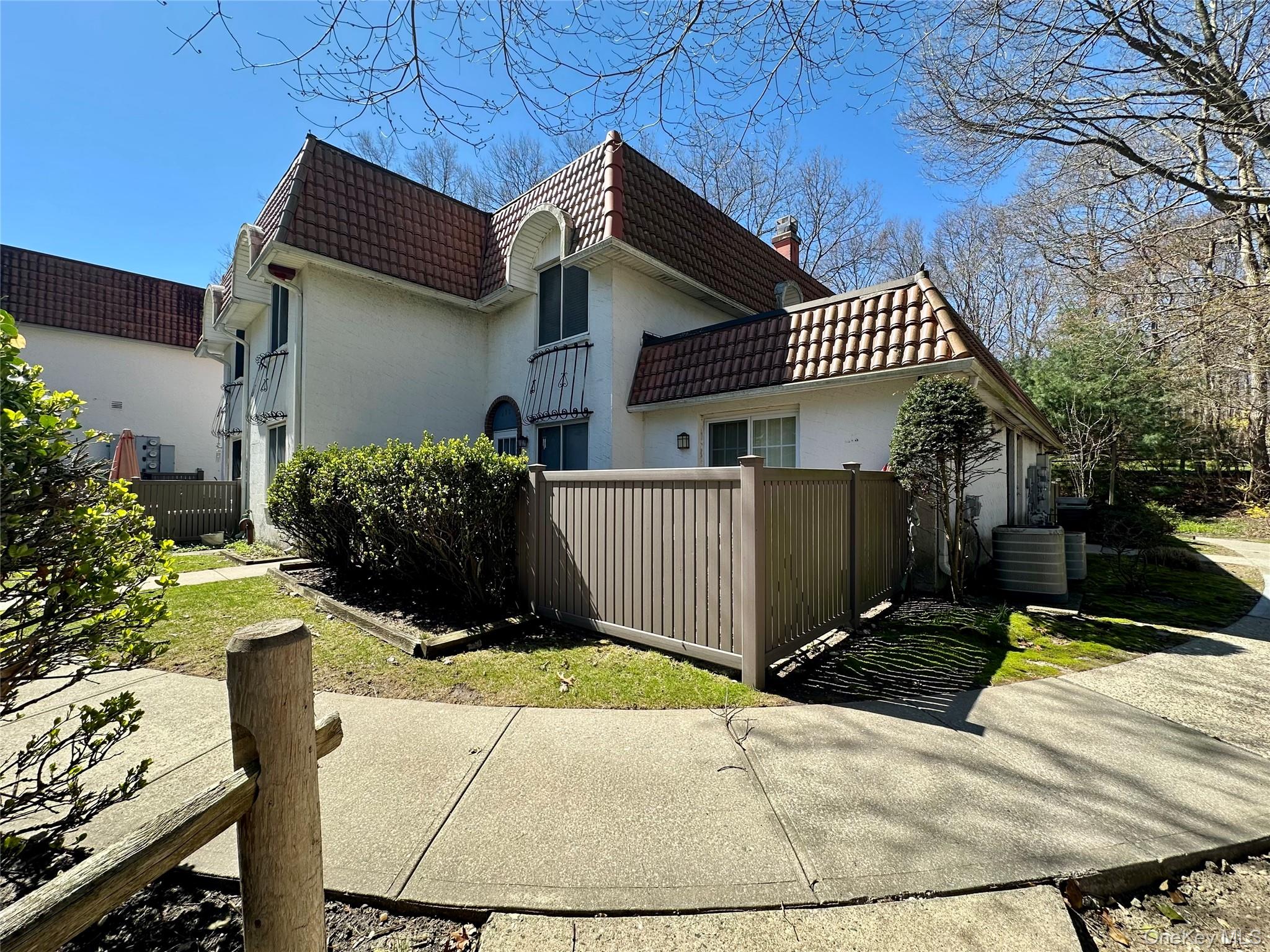 280 Brettonwoods Drive