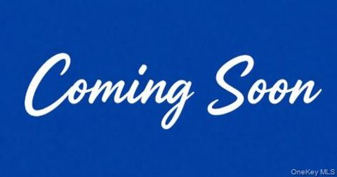 280 Brettonwoods Drive Coram NY 11727