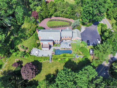 40 Deer Park Road Great Neck NY 11024