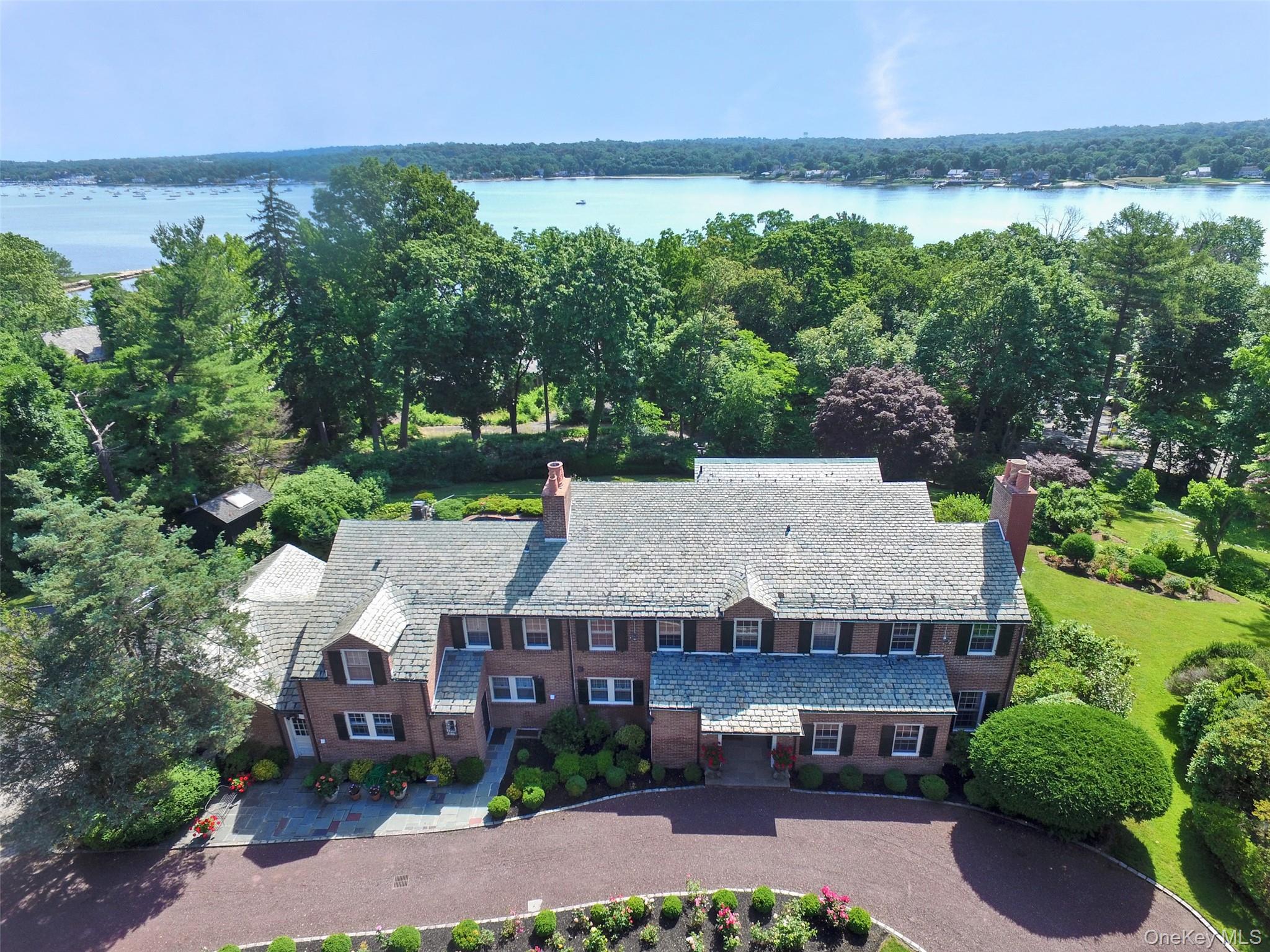 40 Deer Park Road