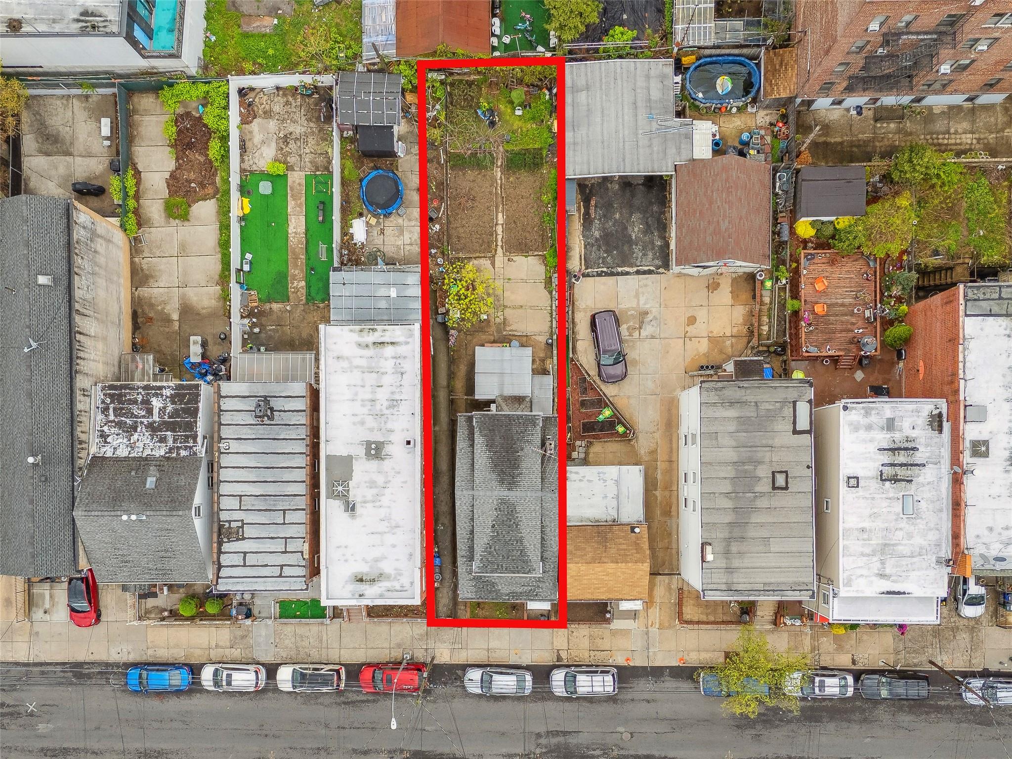 69-27 43 Avenue, Woodside, New York image 2