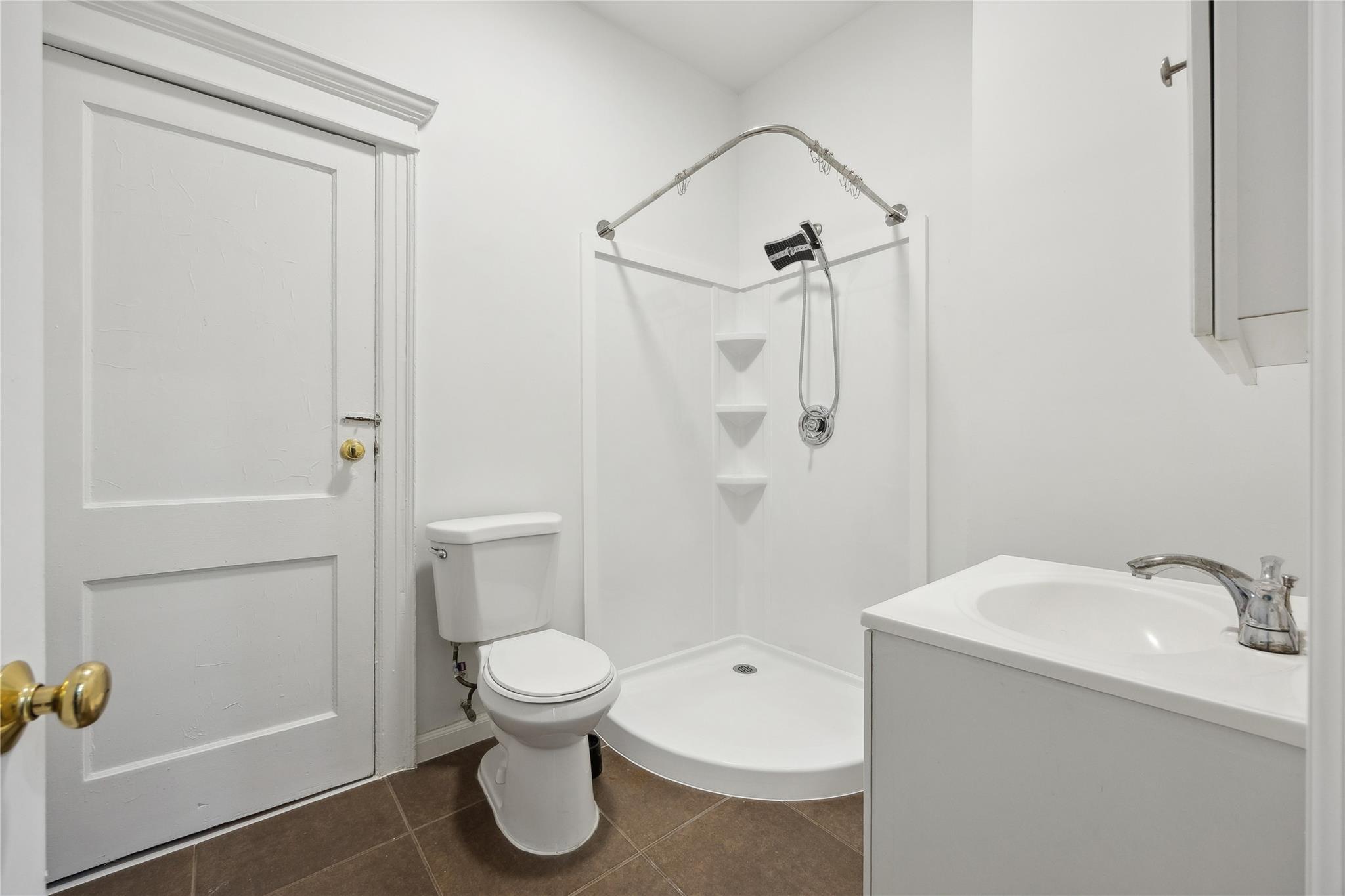 69-27 43 Avenue, Woodside, New York image 10