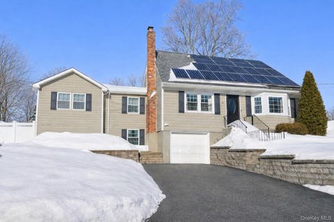 92 Hawthorne Road Kings Park NY 11754