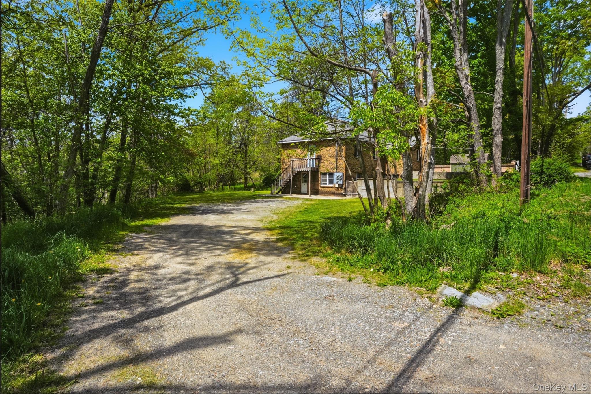 6 Short Road